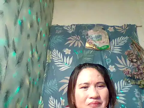 Snapshot of Amazing_Angel22 chatting on 05/17/26, 02:20 Amazing Angel22 online show from 05/17/26, 02:20