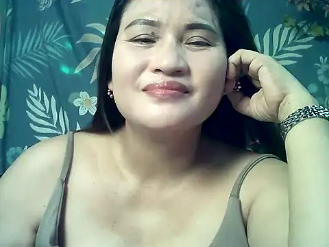 Snapshot of Amazing_Angel22 chatting on 05/19/26, 03:24 Amazing Angel22 online show from 05/19/26, 03:24