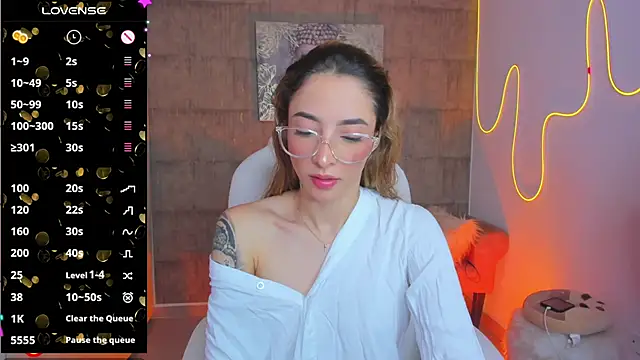 barbie scoth  online show from 01/19/25, 02:59