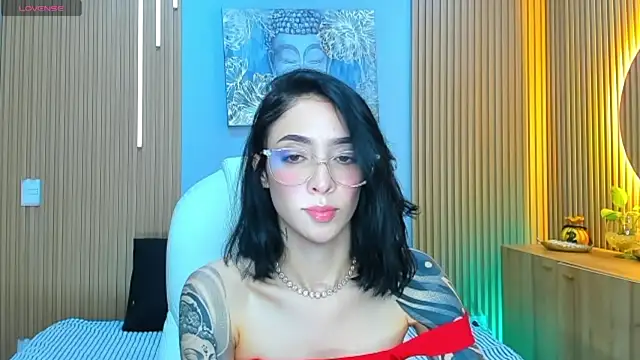Snapshot of barbie_scoth_ chatting on 06/04/26, 10:49 barbie scoth online show from 06/04/26, 10:49