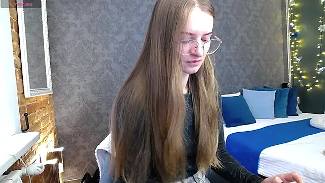 KateJonson online show from 11/22/25, 07:29