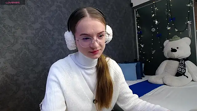 KateJonson online show from 11/26/25, 07:42