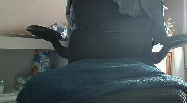 suedel65 online show from 03/13/25, 02:44