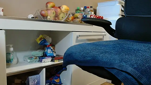 suedel65 online show from 03/19/25, 06:24