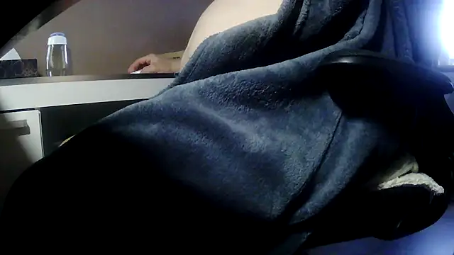 suedel65 online show from 02/23/26, 04:37