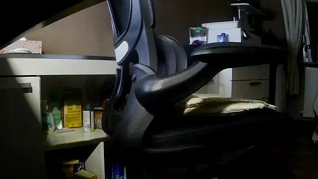 suedel65 online show from 04/22/26, 03:09