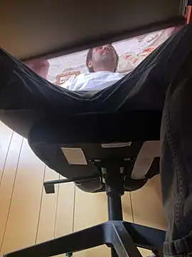 Snapshot of imyogi23 chatting on 12/28/24, 08:25 imyogi23 online show from 12/28/24, 08:25