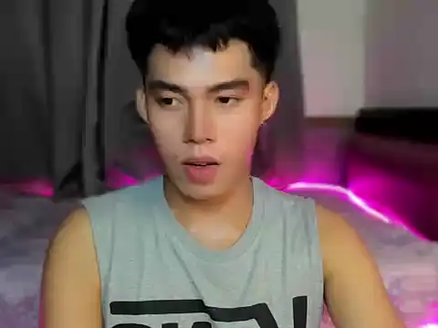 Snapshot of Lightjt04 chatting on 09/16/25, 03:35 Lightjt04 online show from 09/16/25, 03:35