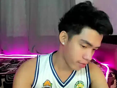 Snapshot of Lightjt04 chatting on 10/02/25, 10:28 Lightjt04 online show from 10/02/25, 10:28