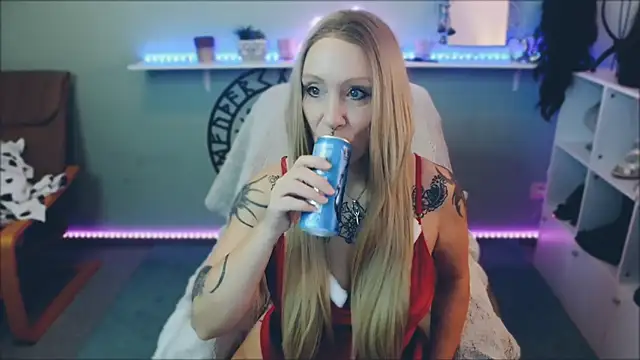 Jan ina online show from 12/26/24, 09:01