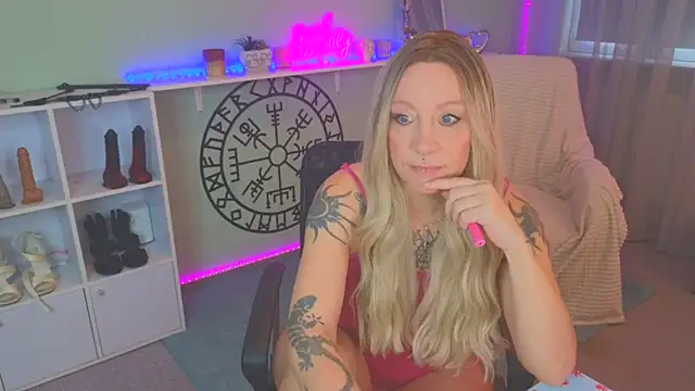 Jan ina online show from 02/05/25, 08:43