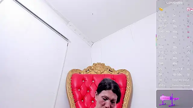 Snapshot of Cleopatra_Trans chatting on 03/15/25, 06:32 Cleopatra Trans online show from 03/15/25, 06:32