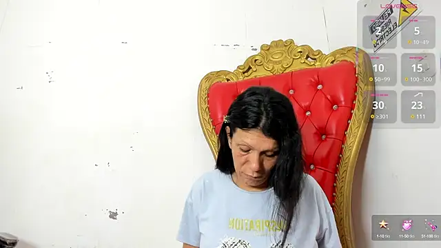 Snapshot of Cleopatra_Trans chatting on 03/22/25, 12:04 Cleopatra Trans online show from 03/22/25, 12:04