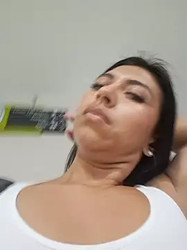 Snapshot of _BunnyNaugthy chatting on 02/09/25, 09:49 BunnyNaugthy online show from 02/09/25, 09:49