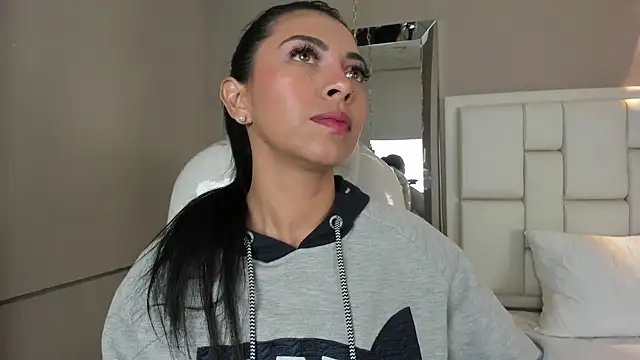 Snapshot of _BunnyNaugthy chatting on 02/11/25, 11:32 BunnyNaugthy online show from 02/11/25, 11:32