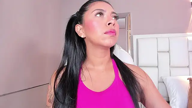 Snapshot of _BunnyNaugthy chatting on 09/23/25, 12:08 BunnyNaugthy online show from 09/23/25, 12:08