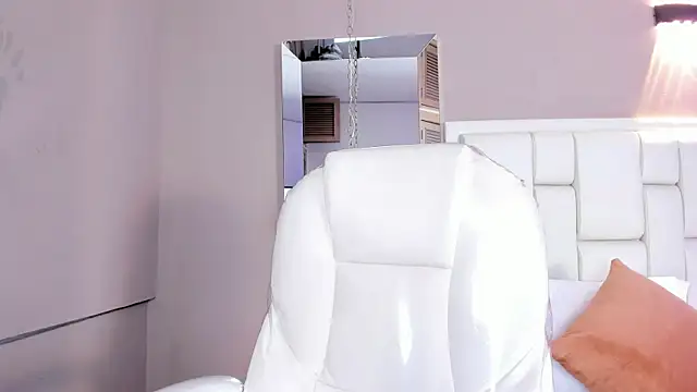 Snapshot of _BunnyNaugthy chatting on 09/30/25, 11:59 BunnyNaugthy online show from 09/30/25, 11:59