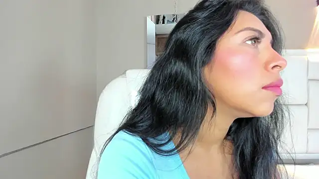 Snapshot of _BunnyNaugthy chatting on 10/25/25, 12:13 BunnyNaugthy online show from 10/25/25, 12:13