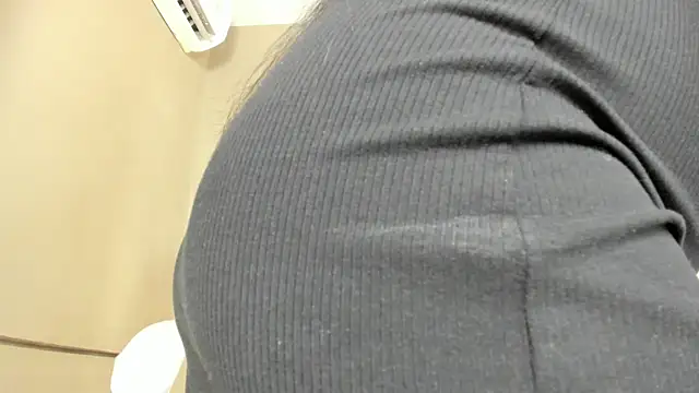 Snapshot of _BunnyNaugthy chatting on 11/10/25, 12:04 BunnyNaugthy online show from 11/10/25, 12:04