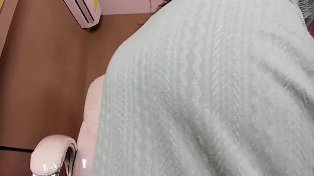 Snapshot of _BunnyNaugthy chatting on 11/11/25, 12:05 BunnyNaugthy online show from 11/11/25, 12:05