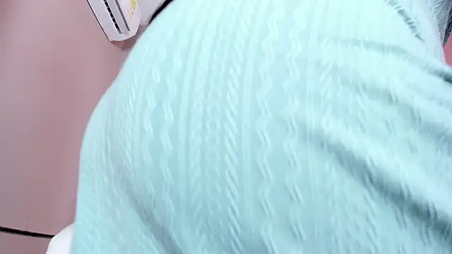 Snapshot of _BunnyNaugthy chatting on 11/29/25, 12:08 BunnyNaugthy online show from 11/29/25, 12:08