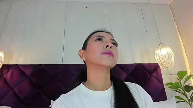 Snapshot of _BunnyNaugthy chatting on 06/27/26, 10:37 BunnyNaugthy online show from 06/27/26, 10:37