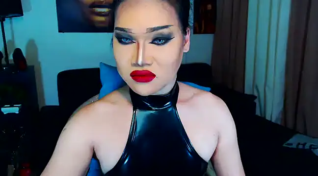 Snapshot of KatrinaSaints chatting on 03/23/25, 01:20 KatrinaSaints online show from 03/23/25, 01:20