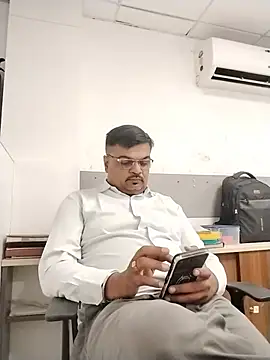 Desi Londa 143 online show from 07/07/26, 05:10