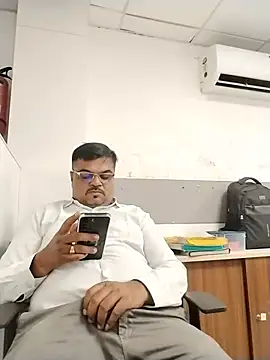 Desi Londa 143 online show from 07/07/26, 07:23