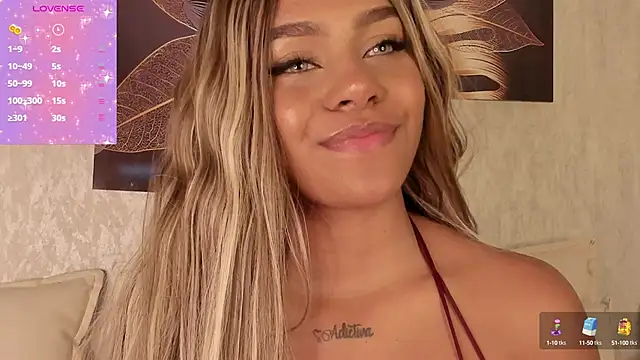 Snapshot of Emma_Morgann chatting on 03/03/25, 11:33 Emma Morgann online show from 03/03/25, 11:33