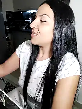 hot-babygirl online show from 03/26/26, 07:30