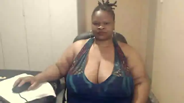 Snapshot of sweetnoziexx chatting on 10/29/25, 05:31 sweetnoziexx online show from 10/29/25, 05:31