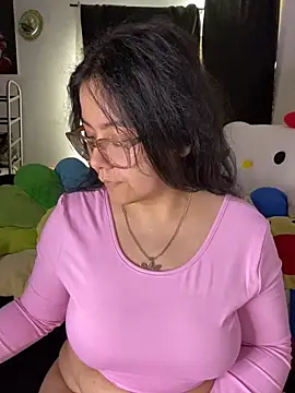 MsConejitaa online show from 02/15/25, 05:39