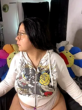 MsConejitaa online show from 10/13/25, 05:13