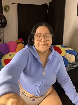 MsConejitaa online show from 11/17/25, 12:55