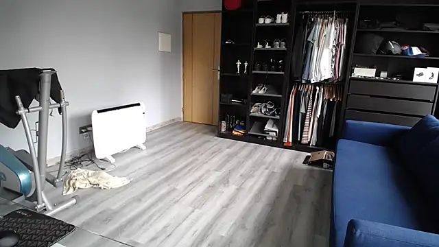 samricci21 online show from 11/10/25, 01:43