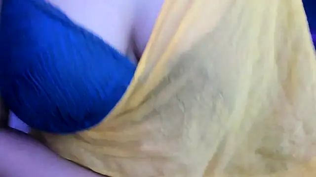 Snapshot of South_indian_tickly chatting on 02/15/25, 09:04 South indian tickly online show from 02/15/25, 09:04