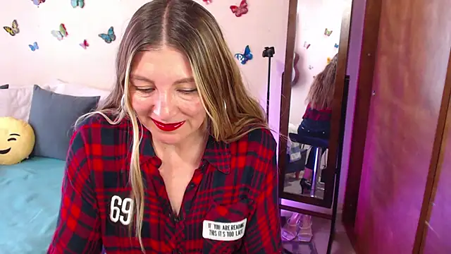 Jolie-Mature online show from 01/15/25, 09:30