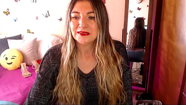 Jolie-Mature online show from 03/21/26, 09:18