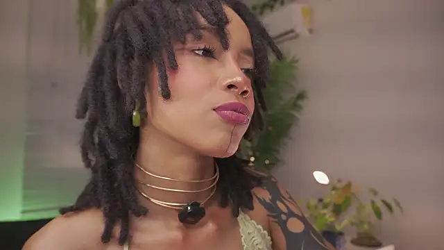 Snapshot of Cooper-Reds chatting on 02/07/26, 10:57 Cooper-Reds online show from 02/07/26, 10:57