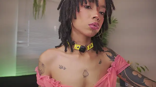 Snapshot of Cooper-Reds chatting on 02/08/26, 06:22 Cooper-Reds online show from 02/08/26, 06:22