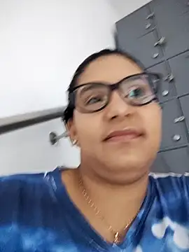 DanielleEvans  online show from 02/13/25, 11:17