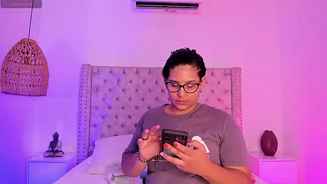 DanielleEvans  online show from 03/17/25, 11:31