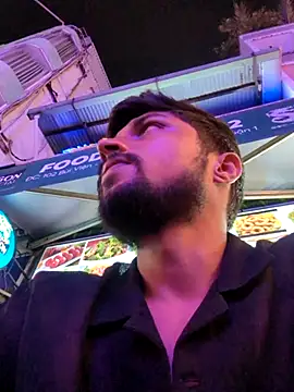  IRRESISTIBLE  online show from 09/30/25, 02:00