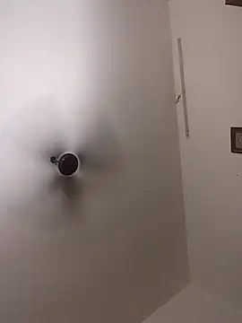  IRRESISTIBLE  online show from 11/08/25, 06:18