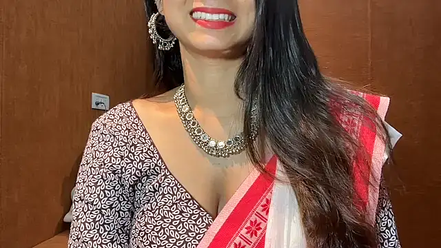 Snapshot of riya_stream chatting on 09/29/25, 04:17 riya stream online show from 09/29/25, 04:17