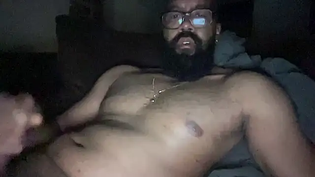 Snapshot of waveonce- chatting on 09/28/25, 10:20 waveonce- online show from 09/28/25, 10:20