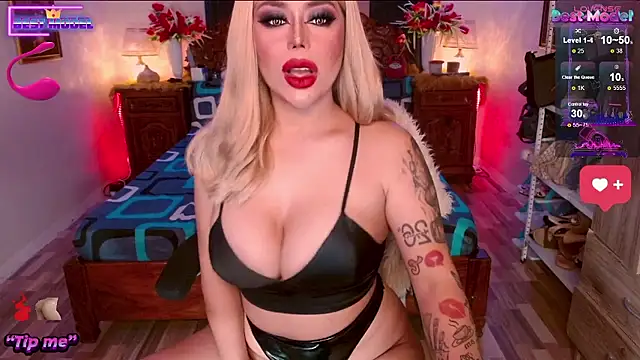 Magnificent Goddess online show from 12/08/24, 11:35