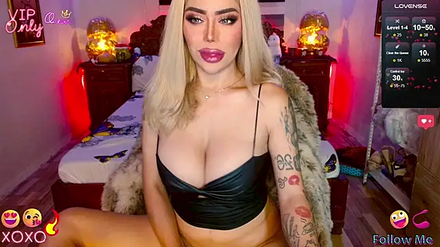 Snapshot of Magnificent_Goddess chatting on 05/15/26, 05:25 Magnificent Goddess online show from 05/15/26, 05:25