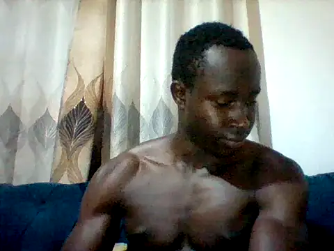 Snapshot of mclntz_bbc chatting on 07/07/26, 12:53 mclntz bbc online show from 07/07/26, 12:53